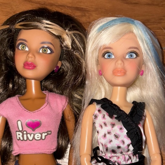 Other - Pair of Fashion Dolls with Pink Accents